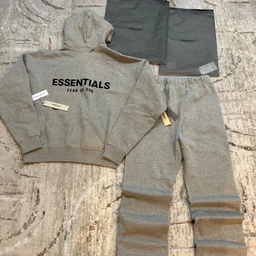 Essentials Medium New dark oat set hoodie and sweatpants - Picture 2 of 3